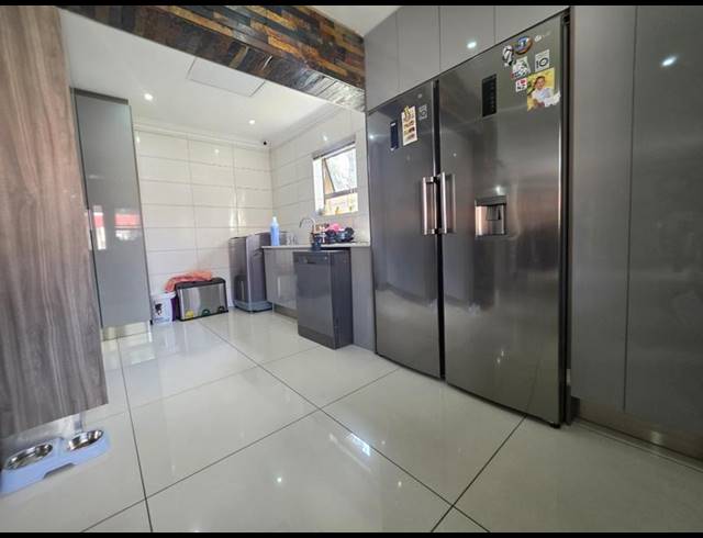 5 BEDROOM HOUSE FOR SALE IN VERWOERDPARK